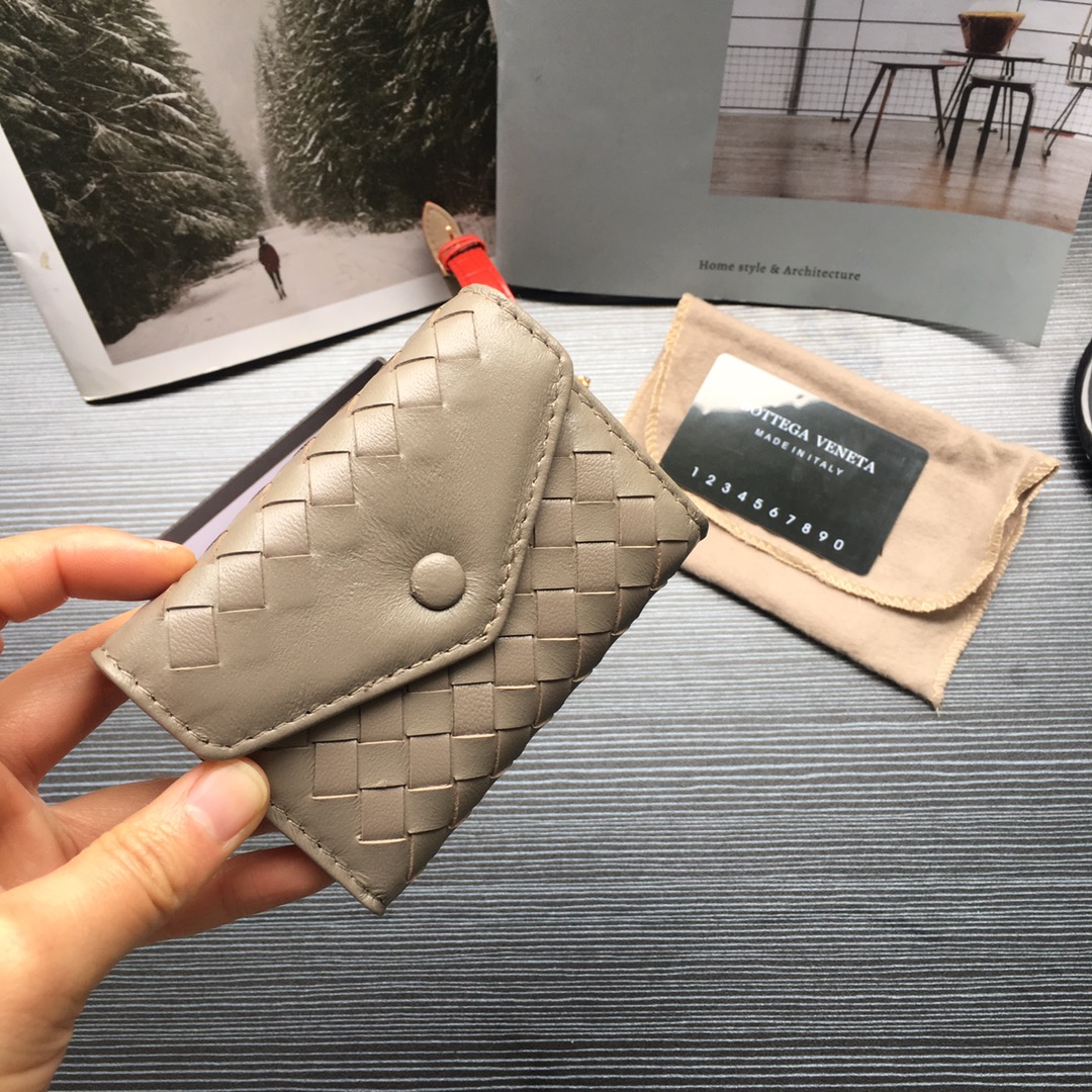 個性的なデザ 人気ブランドボッテガヴェネタ Bottega Veneta 実物の写真 N品スーパーコピー代引き対応国内発送後払い安全必ず届く優良サイト